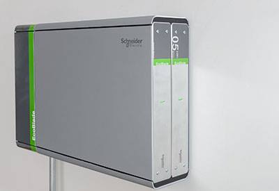 Schneider Electric présente EcoBlade, un système modulaire et intelligent de stockage d’énergie pour répondre aux besoins de tous les clients