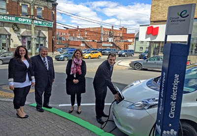 La Ville de Salaberry-de-Valleyfield se joint au Circuit électrique : Deux bornes de recharge électriques accessibles aux citoyens