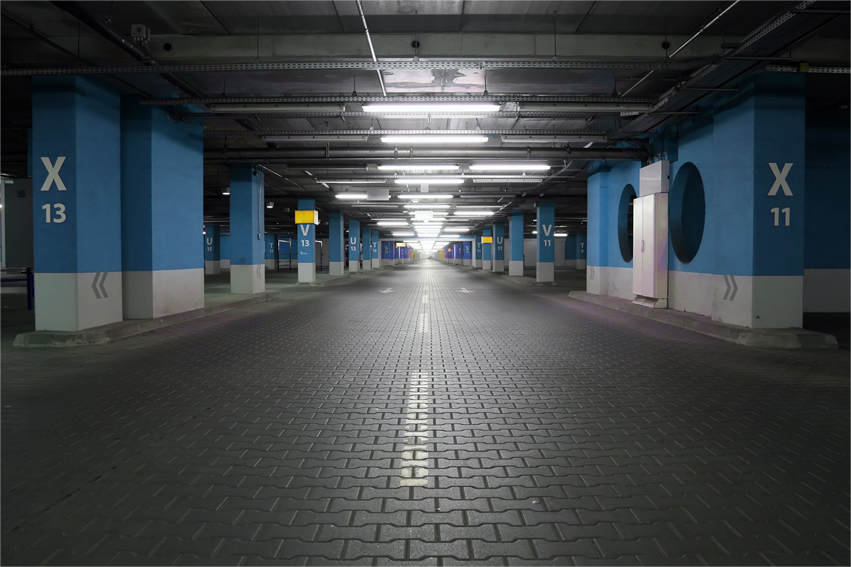 Stanpro_LEDVapour_ParkingGarage1.jpg