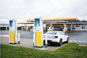 ABB soutient les ambitions mondiales de Shell en matière de recharge des véhicules électriques