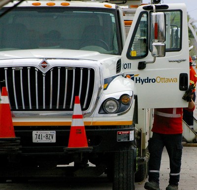 Hydro Ottawa envoie des équipes pour participer aux efforts de restauration de la Nouvelle-Écosse suite au passage de l'ouragan Fiona (Groupe CNW/Société de portefeuille d'Hydro Ottawa inc.)