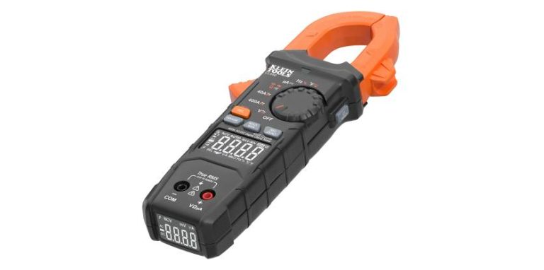 Pince ampèremétrique numérique à double affichage et sélection automatique de gamme 400 A CA/CC