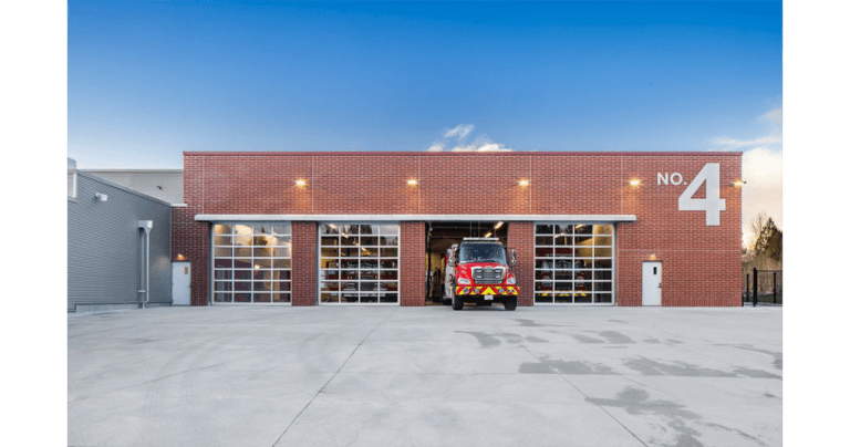 Cooper Lighting Solutions : Projet phare – Caserne de pompiers n° 4 de Maple Ridge – Maple Ridge, Colombie-Britannique