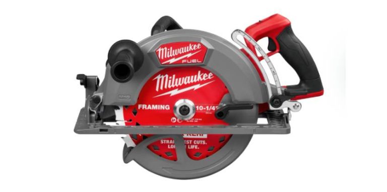 Scie circulaire à poignée arrière de 10 1/4 po M18 FUEL MC de Milwaukee